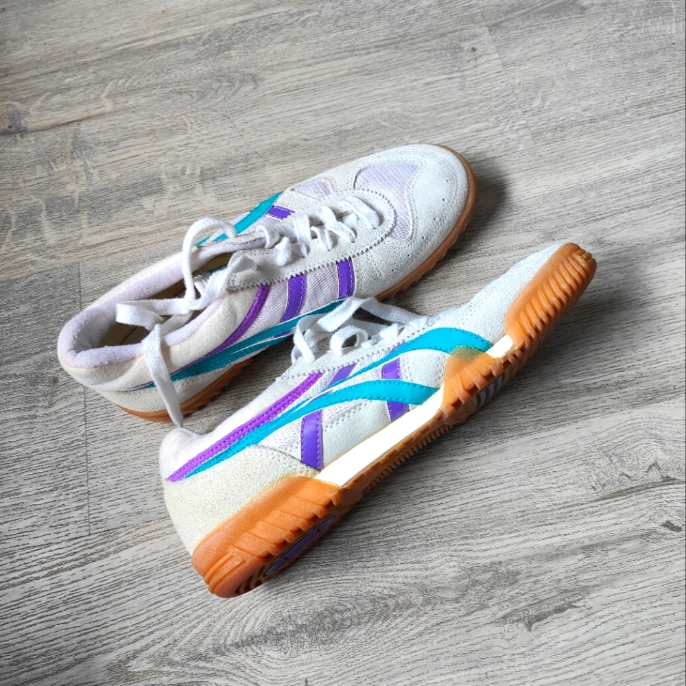 Vintage Asics Gel Court